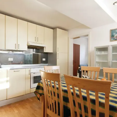 Daire 2 Bedroom Cozy In
